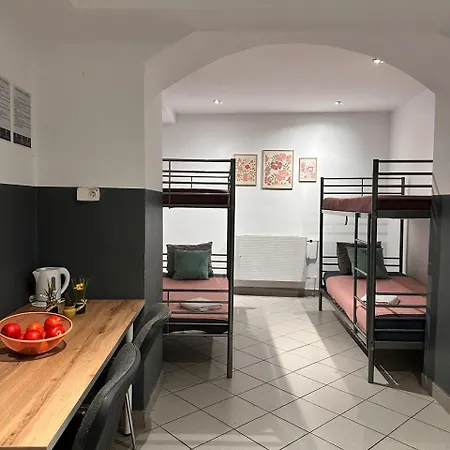 Bed and Breakfast Golebia Group *